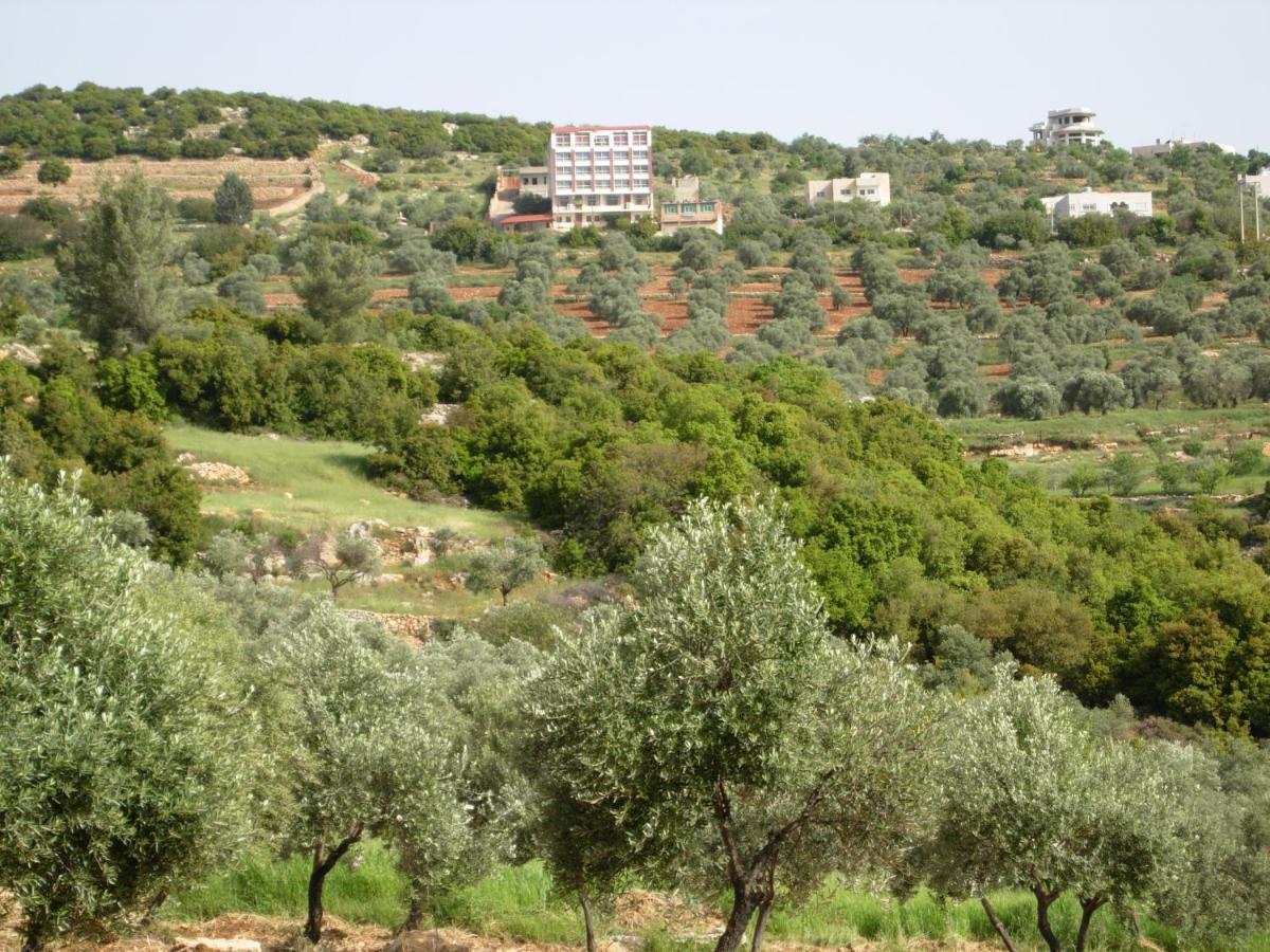 Ajloun Hotel Buitenkant foto